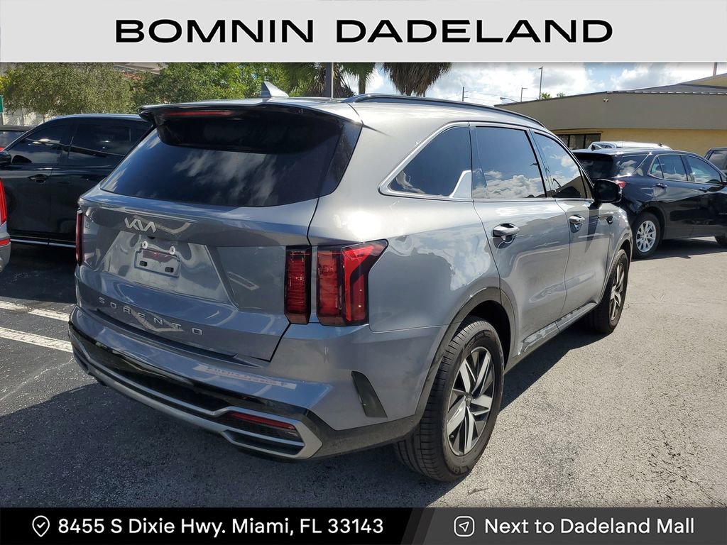Used 2022 Kia Sorento S image 4