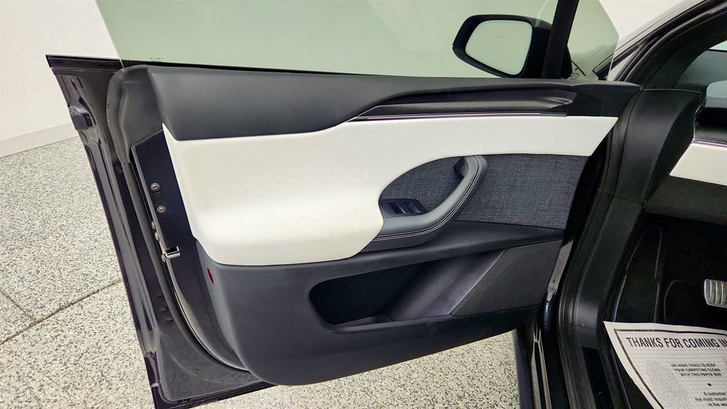 Used 2026 Tesla Model X Plaid image 11