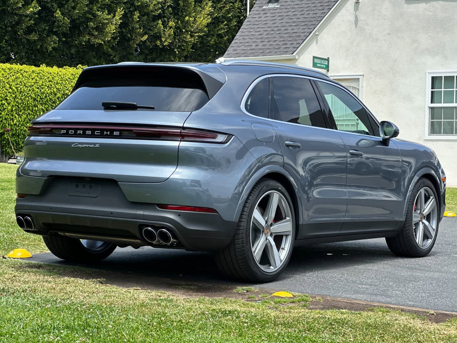 New 2026 Porsche Cayenne S AWD/4WD image 8