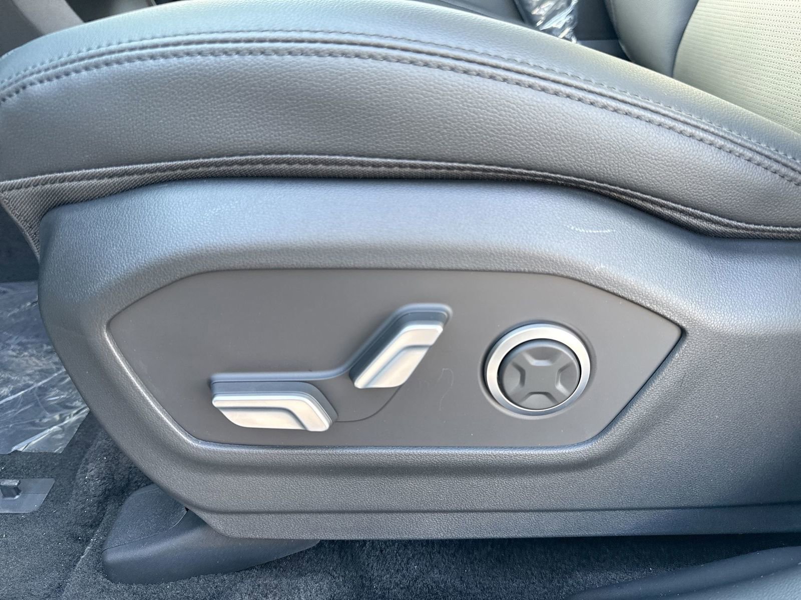 New 2026 Hyundai Santa Fe Limited image 15