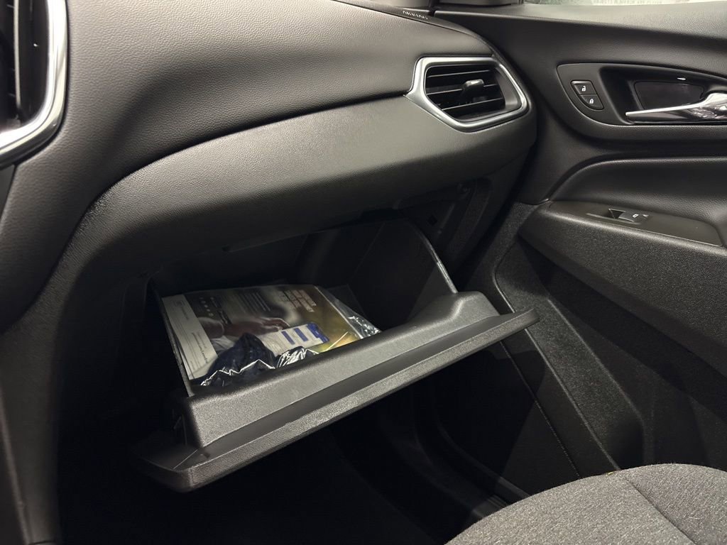 Used 2024 Chevrolet Equinox LT image 27