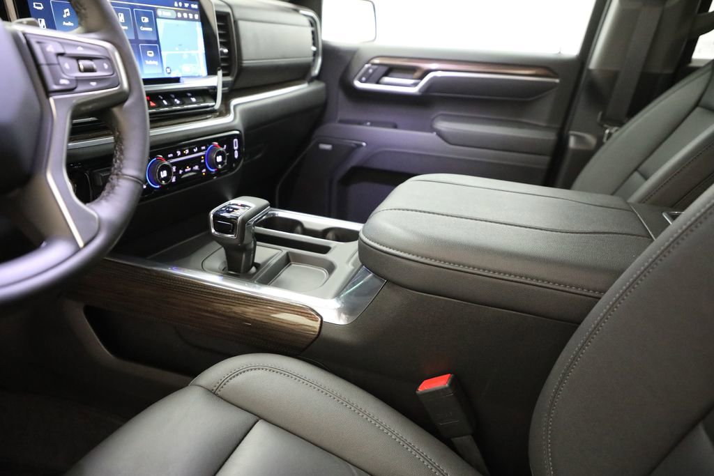 Certified 2026 Chevrolet Silverado 1500 RST w/ RST All Star Premium Package AWD/4WD image 14