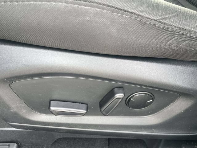 Used 2023 Ford Explorer XLT RWD image 15