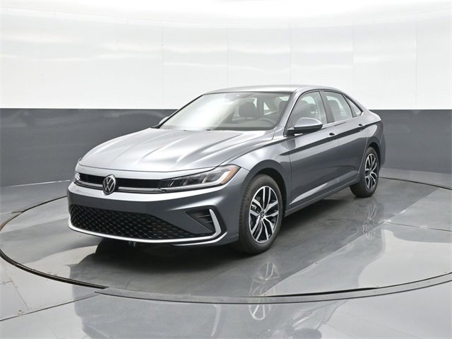 New 2026 Volkswagen Jetta SE image 3