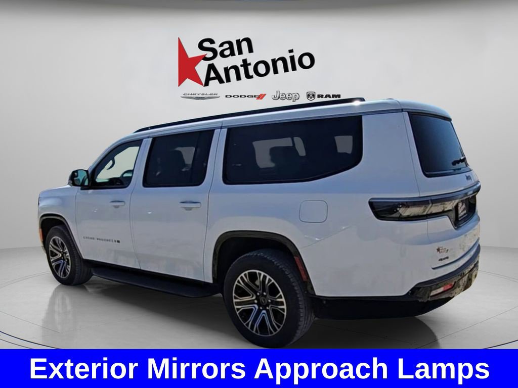 New 2026 Jeep Grand Wagoneer L 4WD w/ Premium Group I image 10