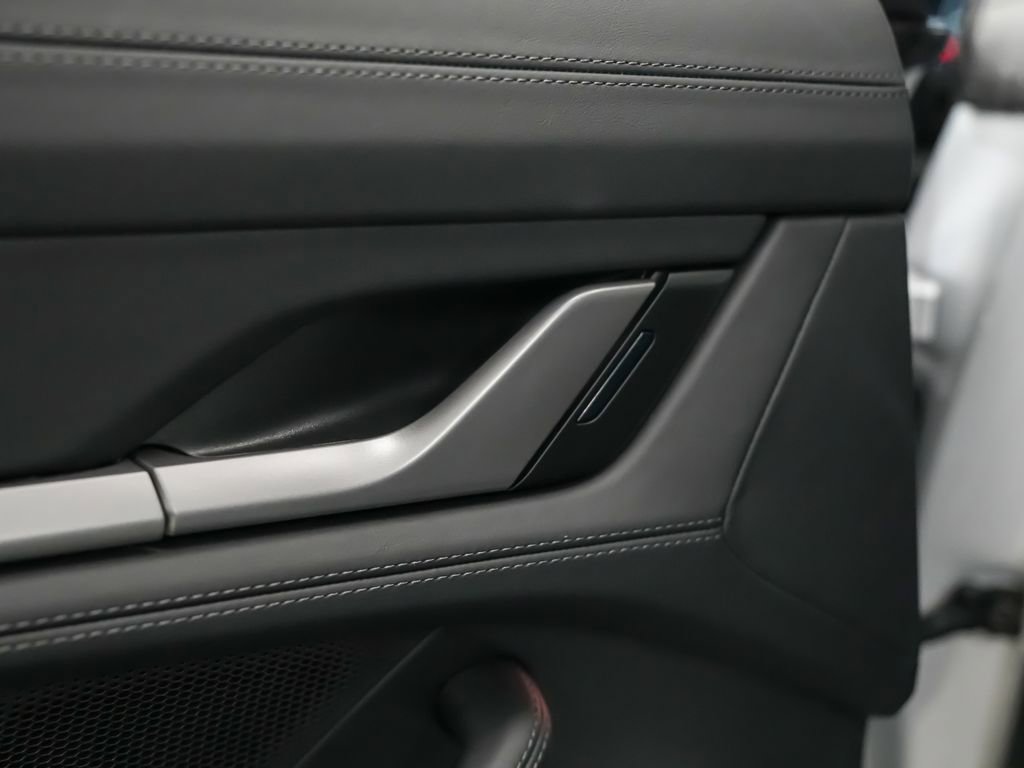 New 2026 Porsche Taycan image 16