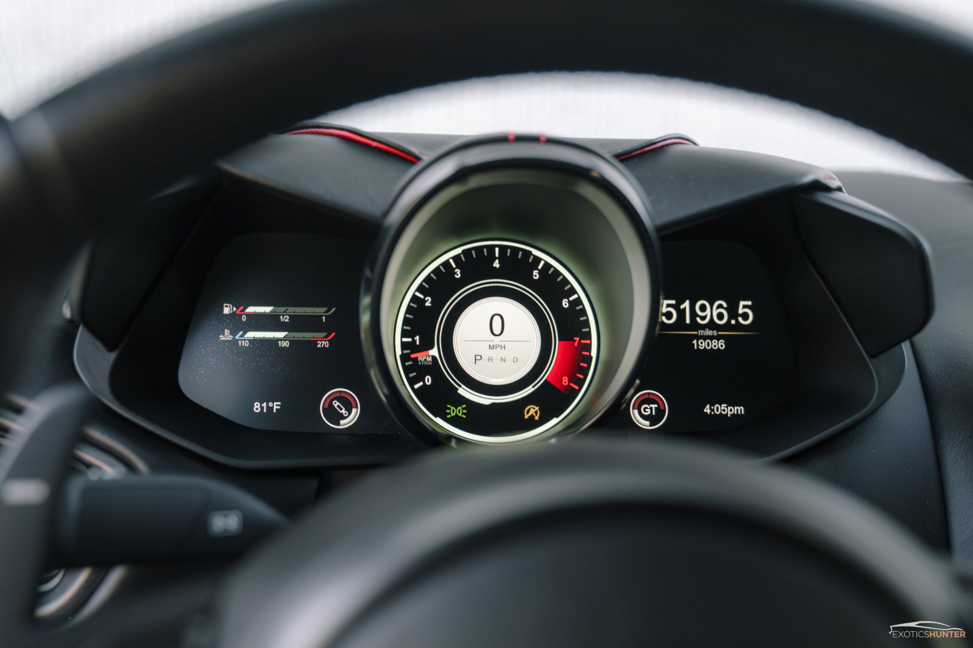 Used 2019 Aston Martin DBS Superleggera RWD image 35