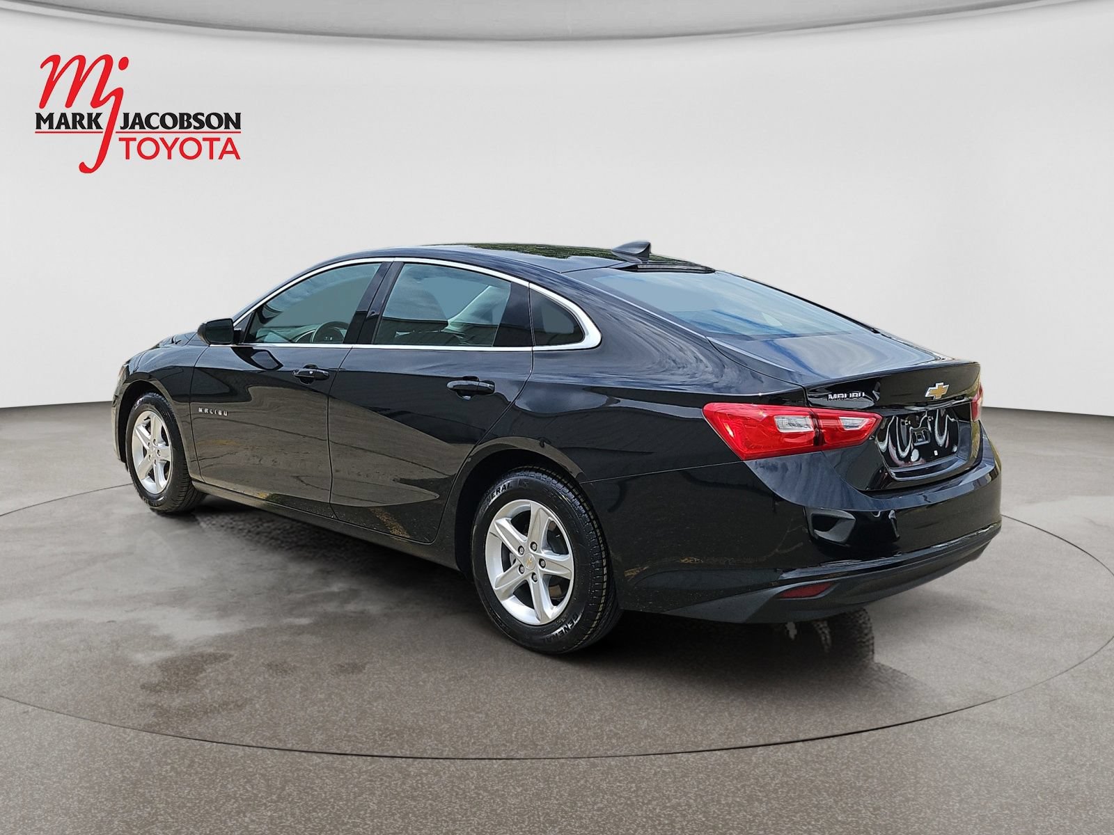 Used 2023 Chevrolet Malibu LS FWD image 12