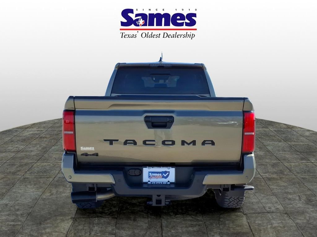 Used 2024 Toyota Tacoma TRD Sport w/ TRD Sport Upgrade Package image 8