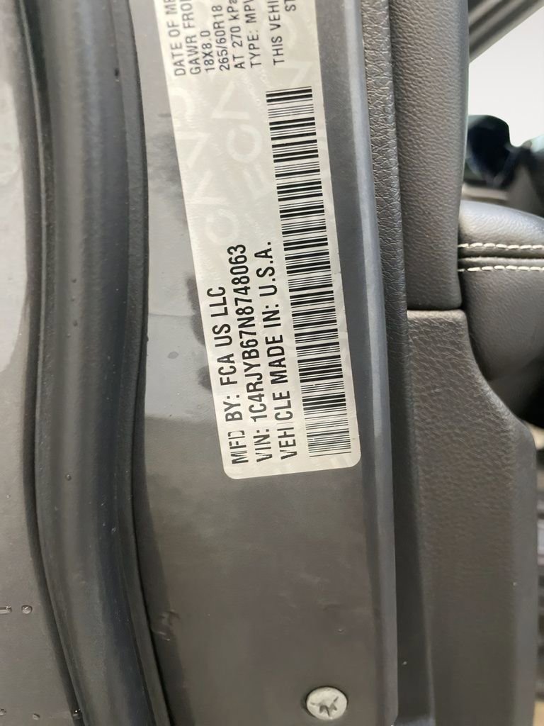 Used 2022 Jeep Grand Cherokee Limited 4xe image 32