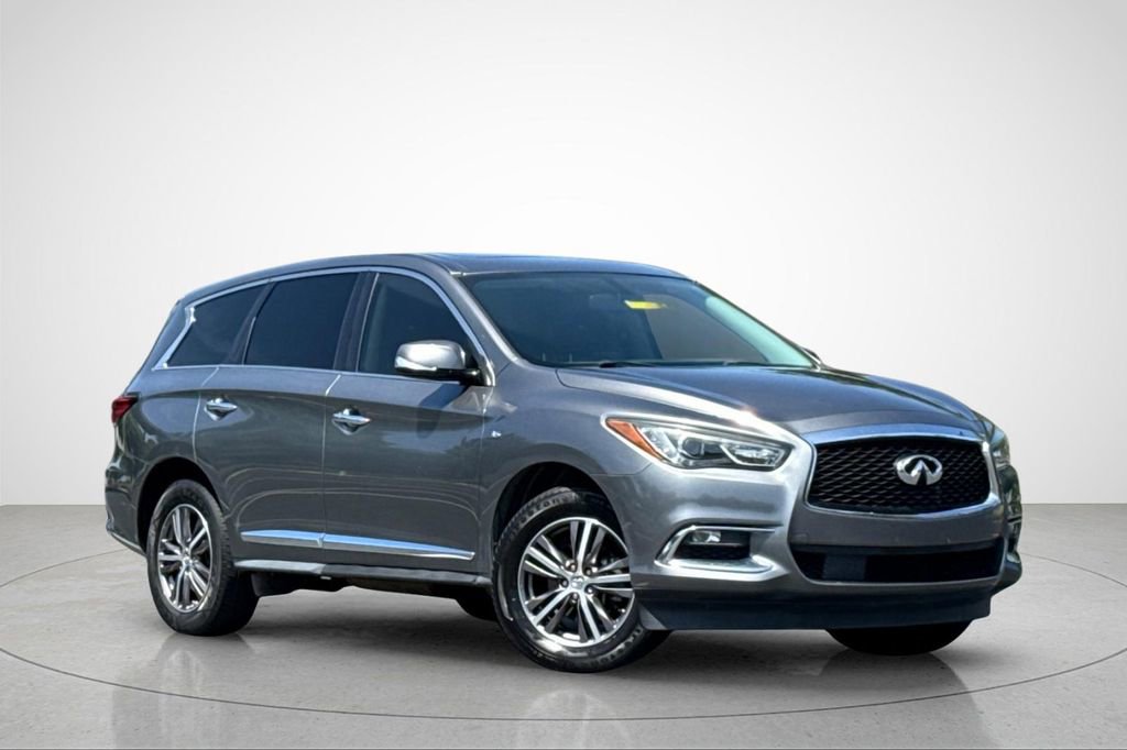 Used 2018 INFINITI QX60 Luxe AWD/4WD image 2