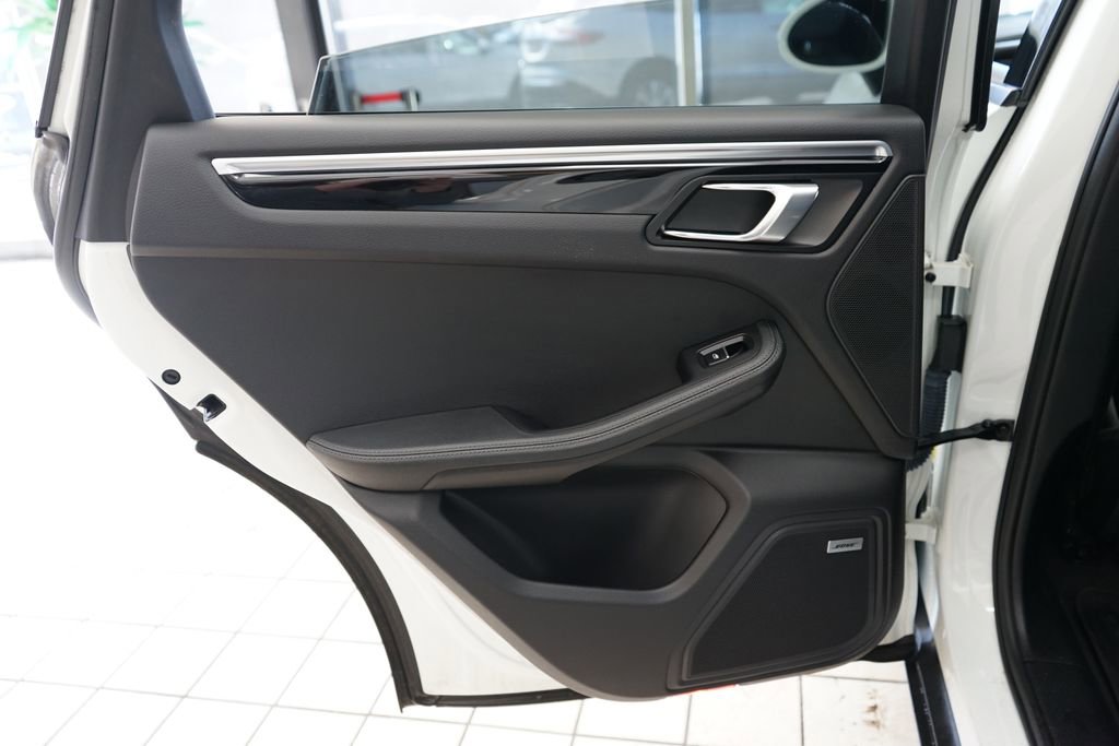 Used 2019 Porsche Macan image 49