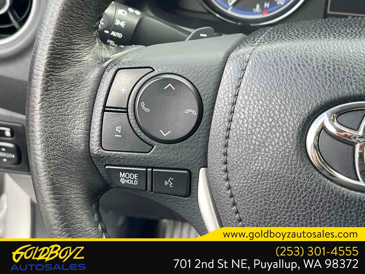 Used 2018 Toyota Corolla XSE w/ Carpet Mat Package (TMS) FWD image 27