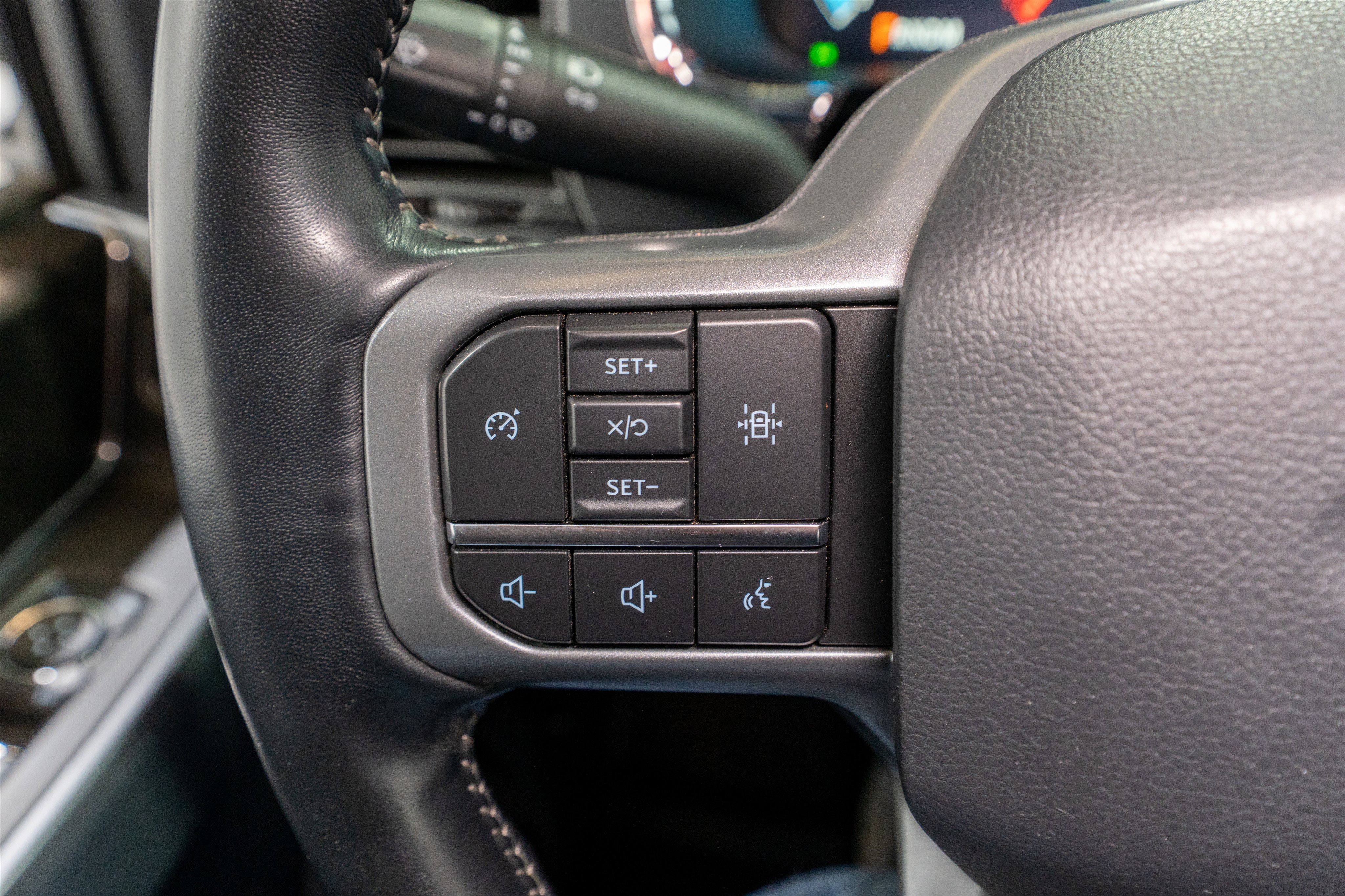 Used 2021 Ford F150 Lariat AWD/4WD image 34