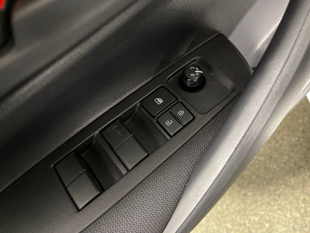 Certified 2022 Toyota Corolla LE FWD image 16