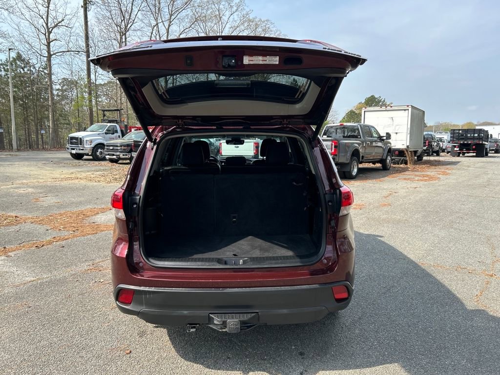 Used 2019 Toyota Highlander XLE image 32