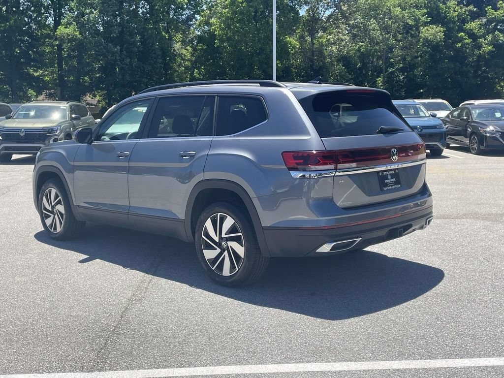 Certified 2025 Volkswagen Atlas SE FWD image 4