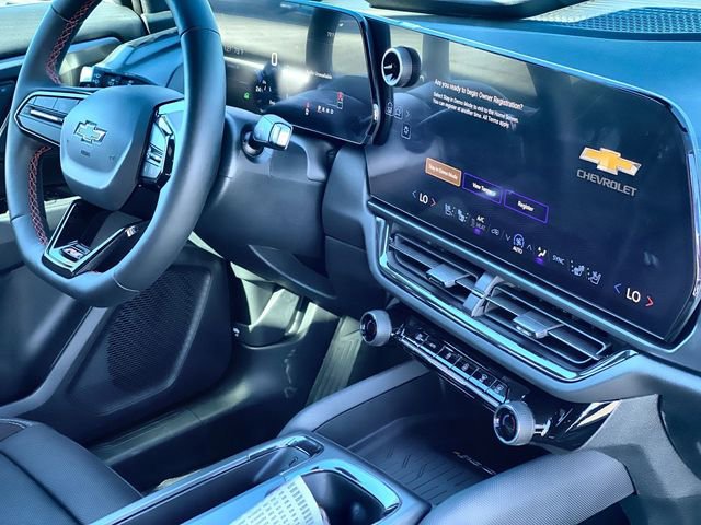 New 2026 Chevrolet Equinox EV RS FWD image 44