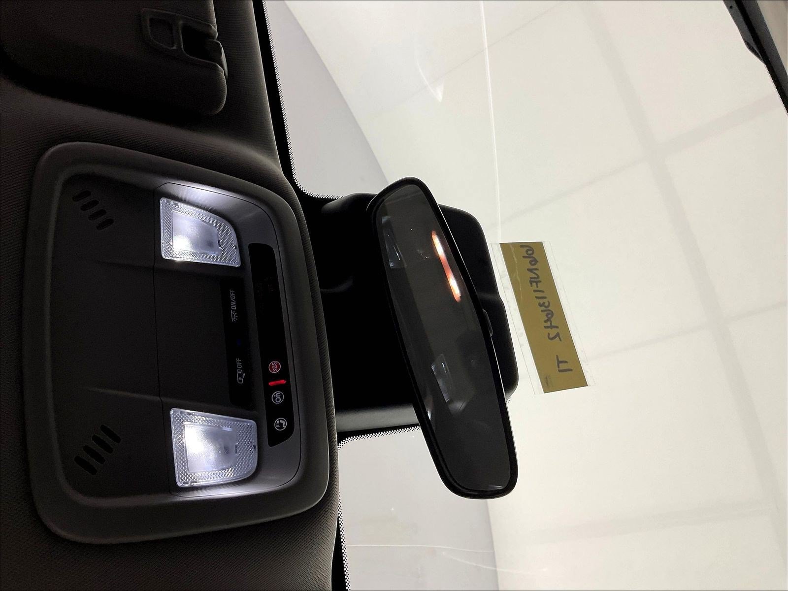 Used 2022 Chevrolet Malibu LT FWD image 35