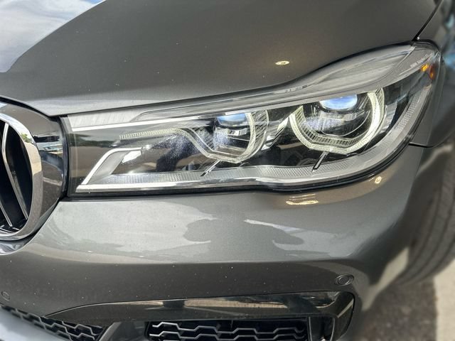 Used 2017 BMW 750i xDrive AWD/4WD image 9