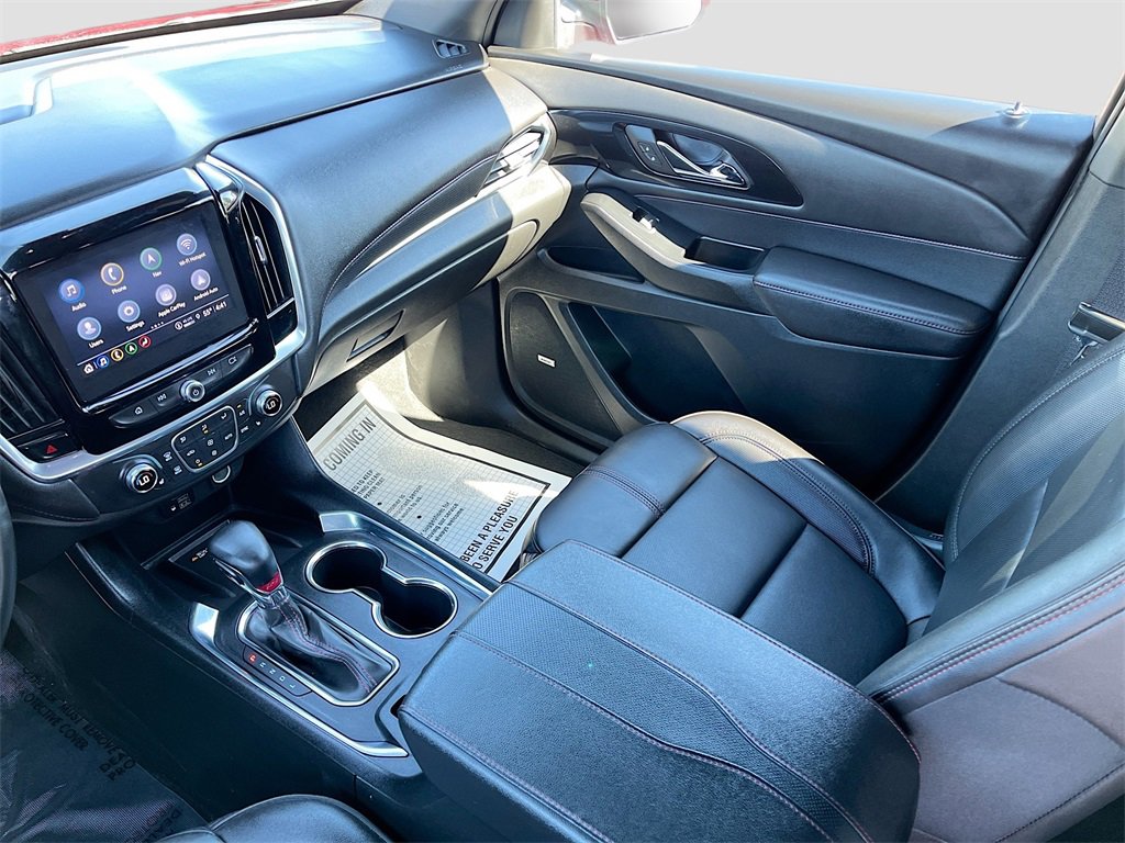 Used 2023 Chevrolet Traverse RS image 24