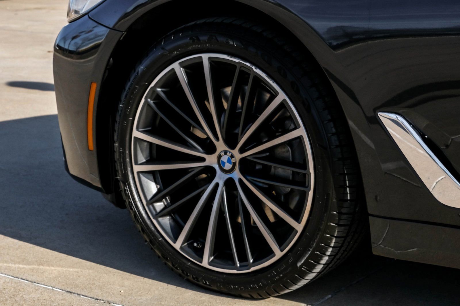 Used 2023 BMW 530i xDrive w/ Executive Package image 71