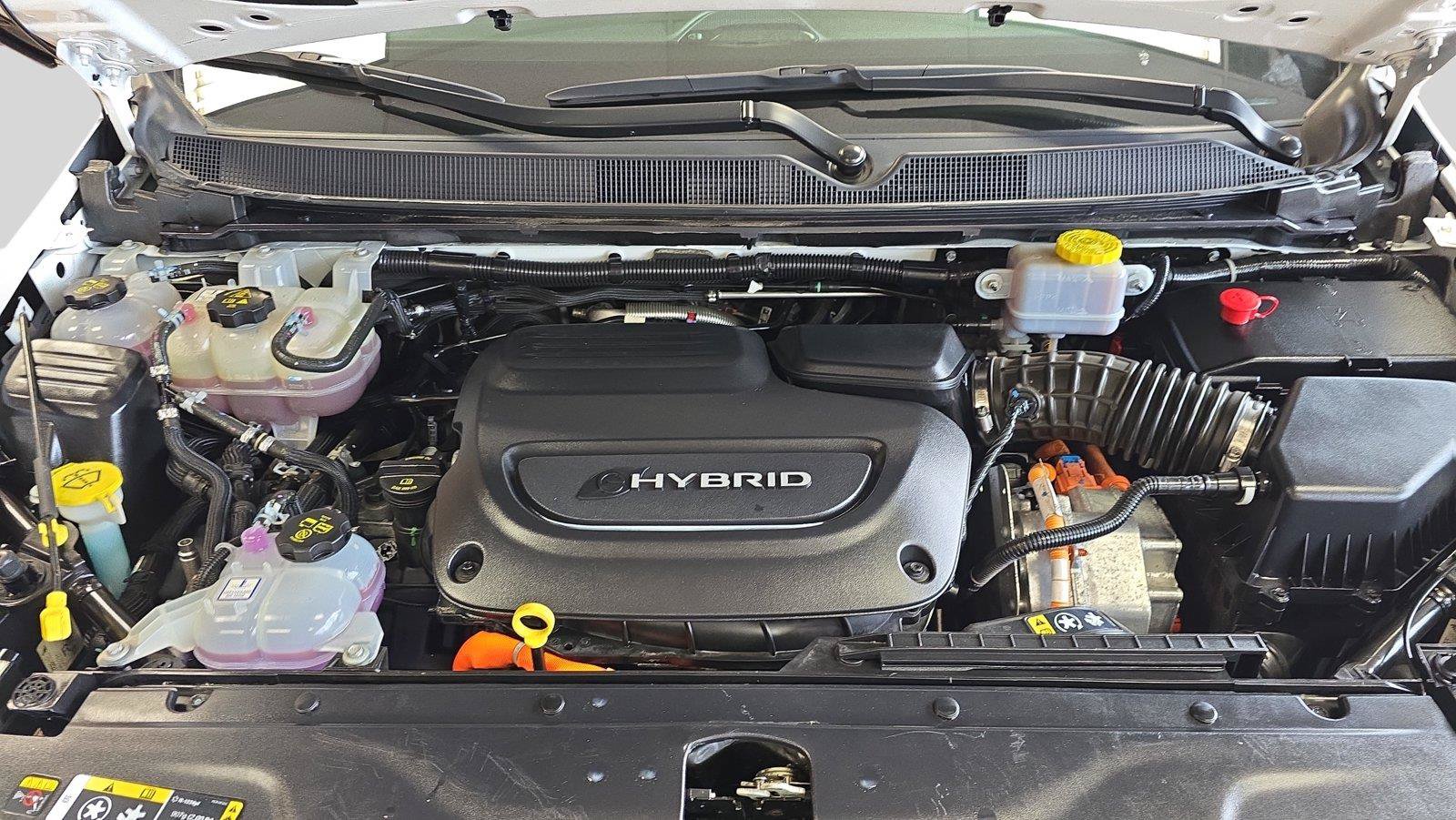 Used 2023 Chrysler Pacifica Touring-L FWD image 28