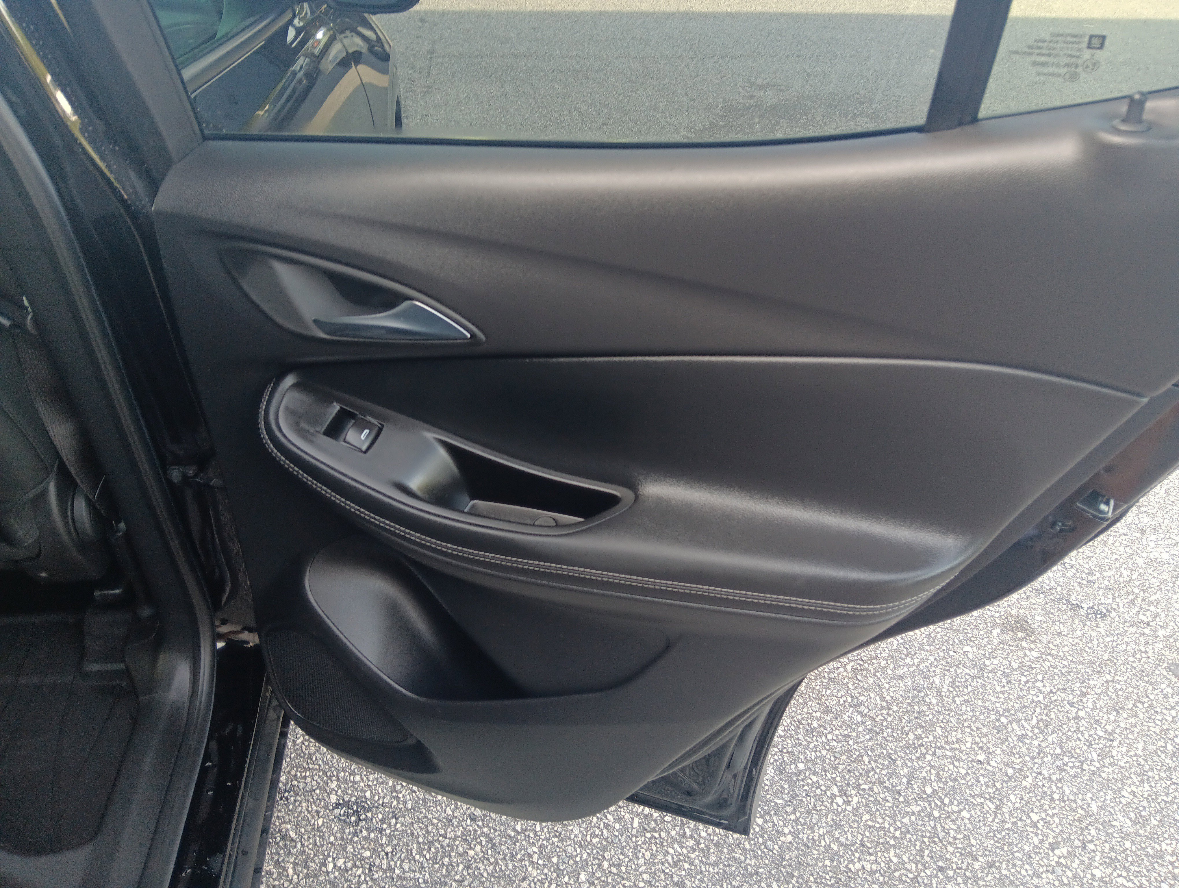 Used 2023 Buick Encore GX Essence w/ Experience Buick Package AWD/4WD image 20