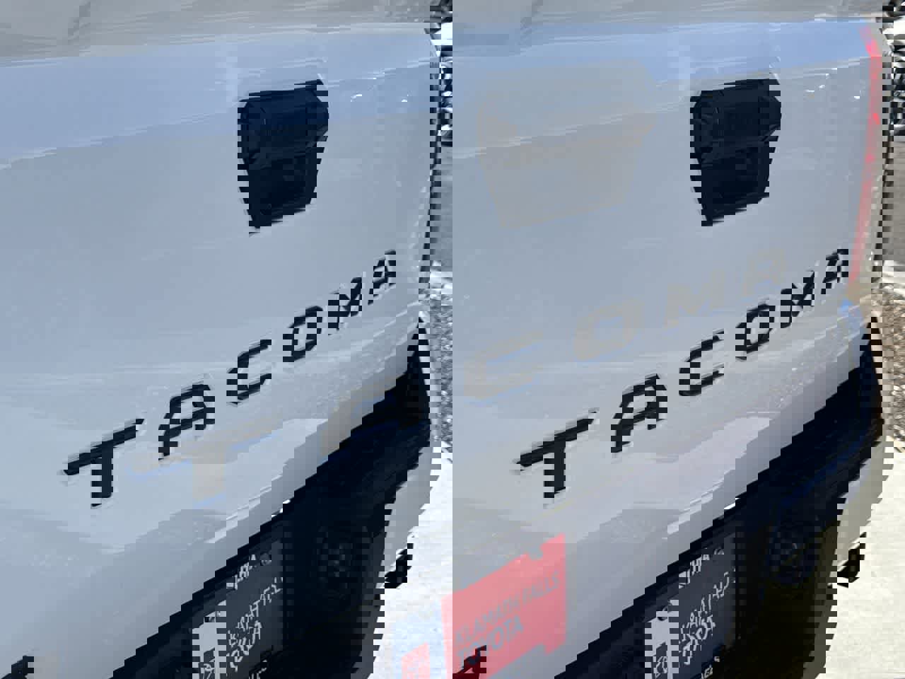 Used 2024 Toyota Tacoma TRD Sport image 9