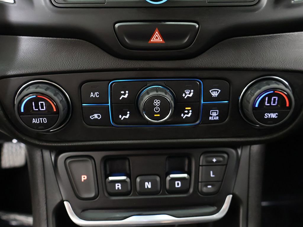 Used 2021 GMC Terrain SLE w/ Driver Convenience Package FWD image 44
