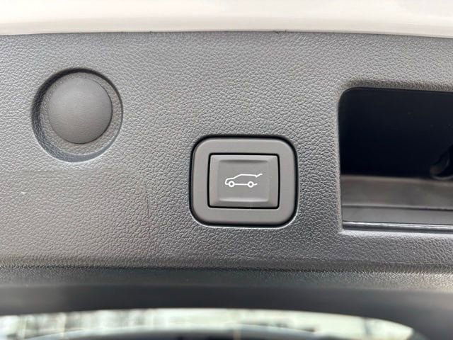 New 2026 Chevrolet Equinox RS w/ Safety and Technology Package AWD/4WD image 23