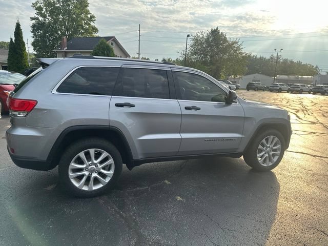Used 2017 Jeep Grand Cherokee Limited AWD/4WD image 8