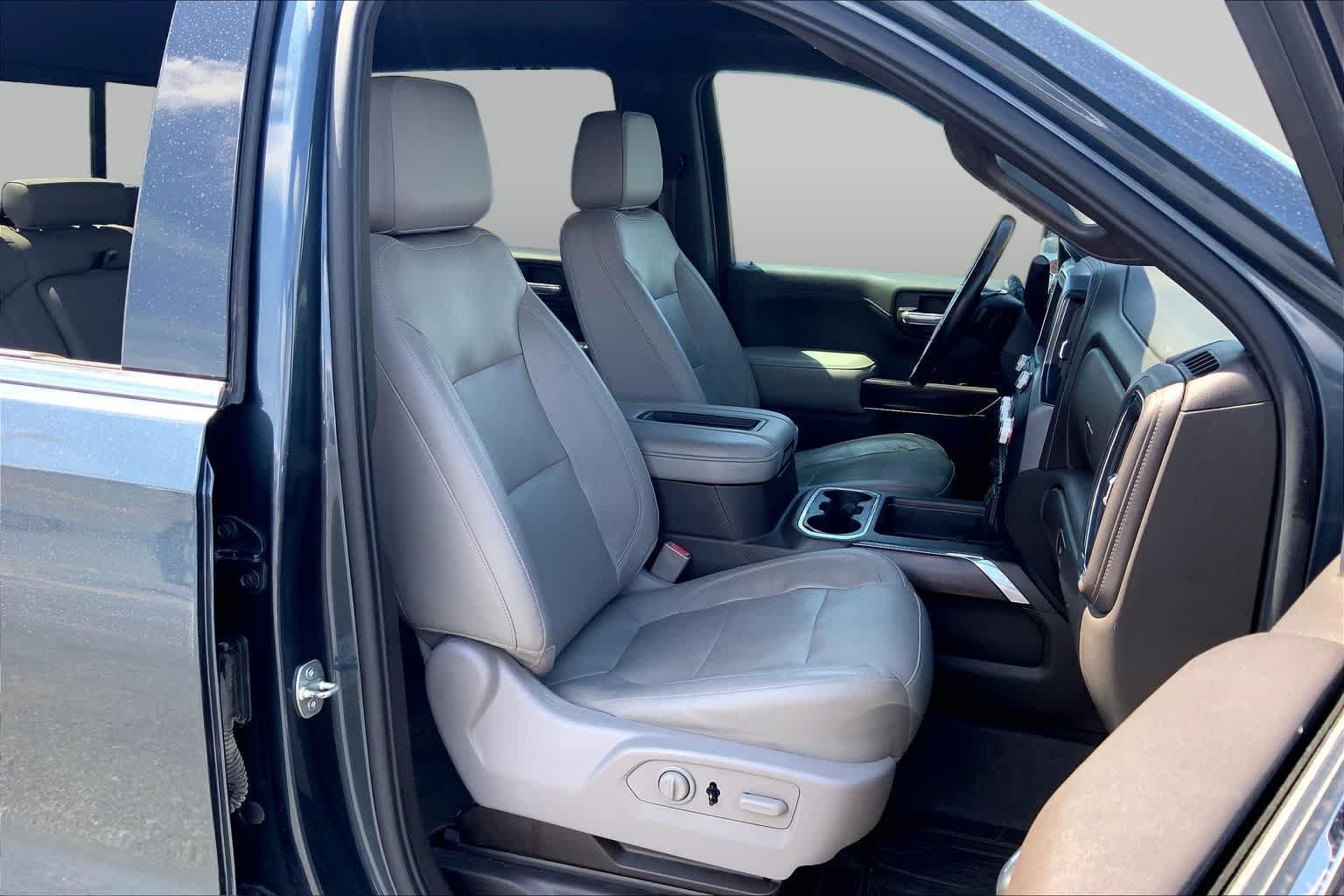 Used 2020 GMC Sierra 1500 SLT RWD image 9