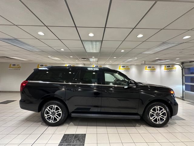 Certified 2025 Ford Expedition Max Active AWD/4WD image 3