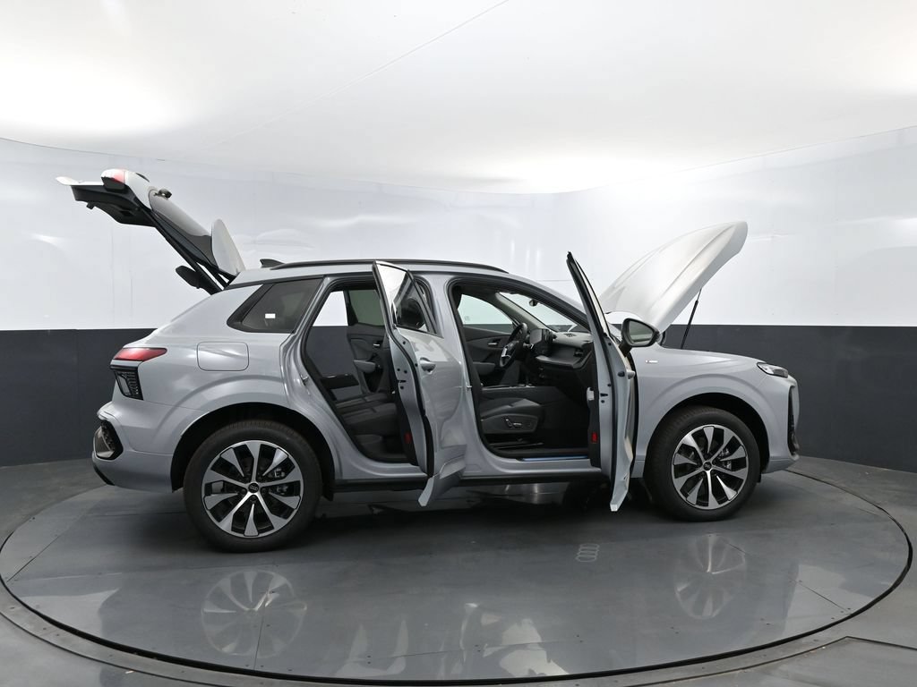 New 2026 Audi Q3 quattro 2.0T AWD/4WD image 31