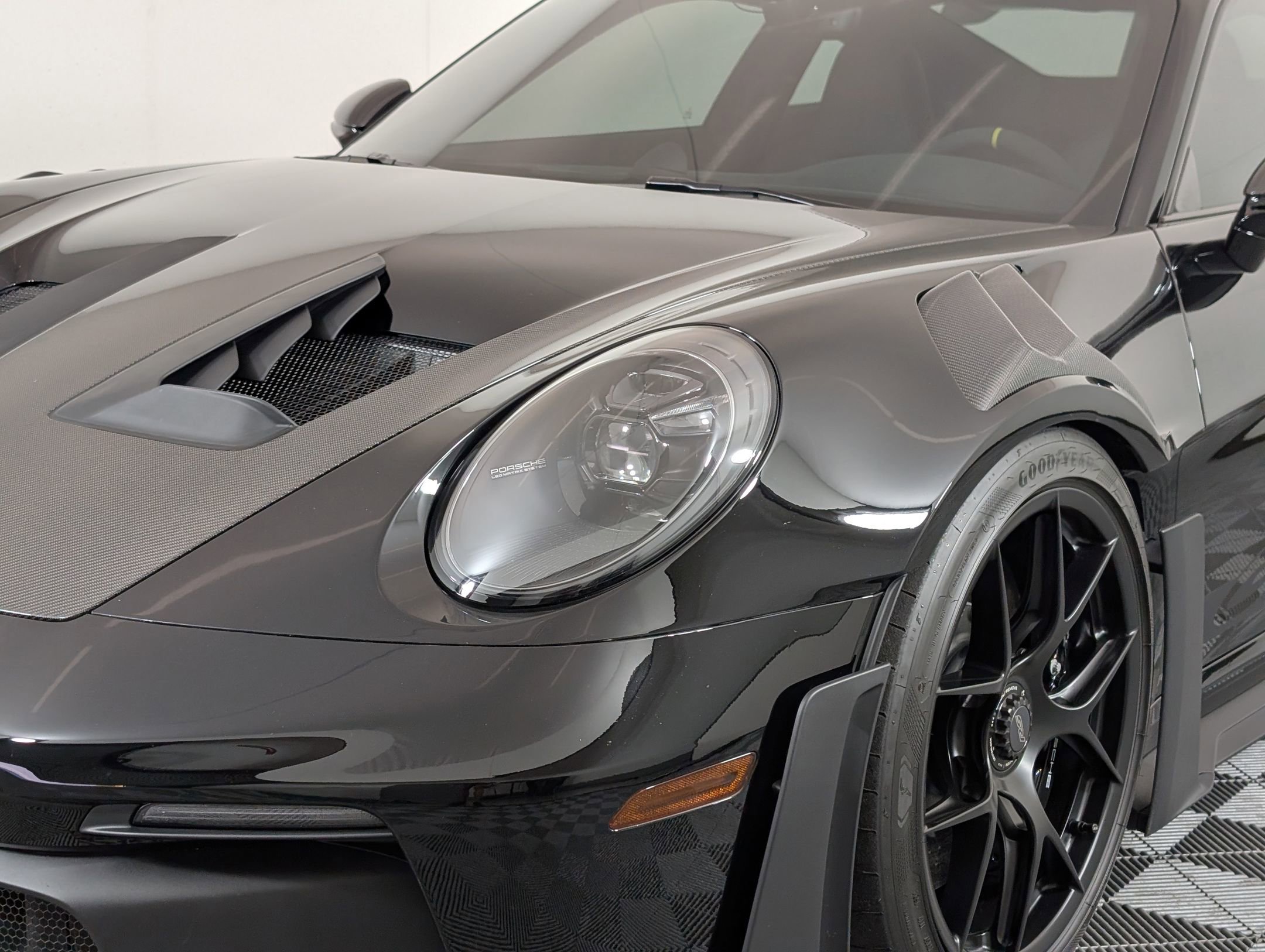 Used 2025 Porsche 911 GT3 RS image 13