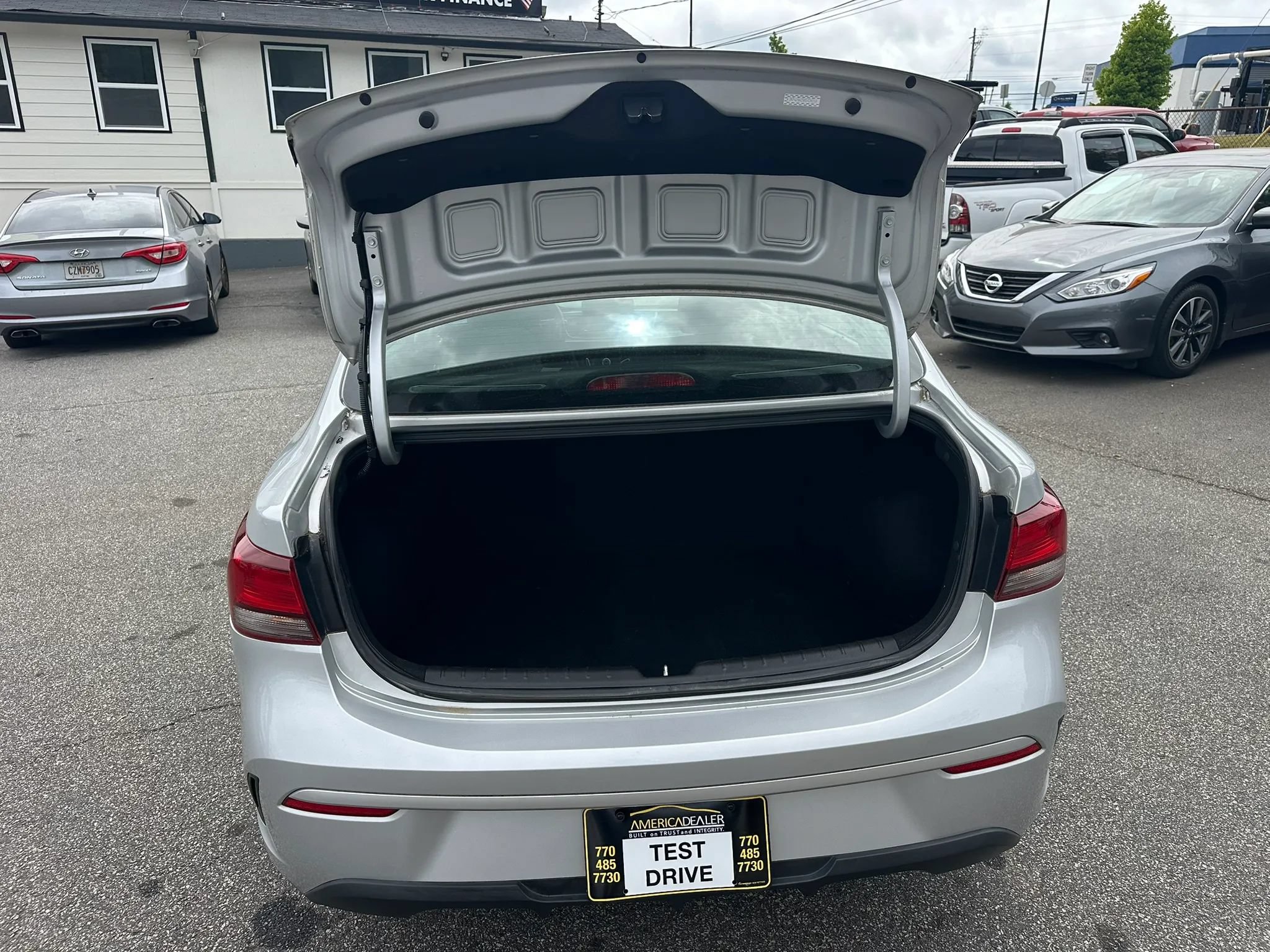 Used 2022 Kia Rio LX FWD image 18