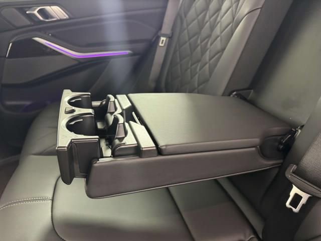 Used 2025 BMW X5 xDrive40i w/ Climate Comfort Package image 33