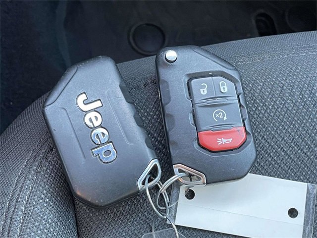 Used 2020 Jeep Wrangler Unlimited Sport image 31