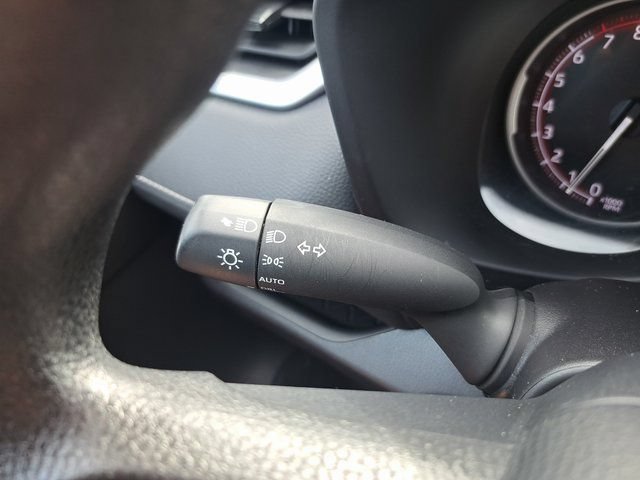 Used 2025 Toyota RAV4 XLE AWD/4WD image 26