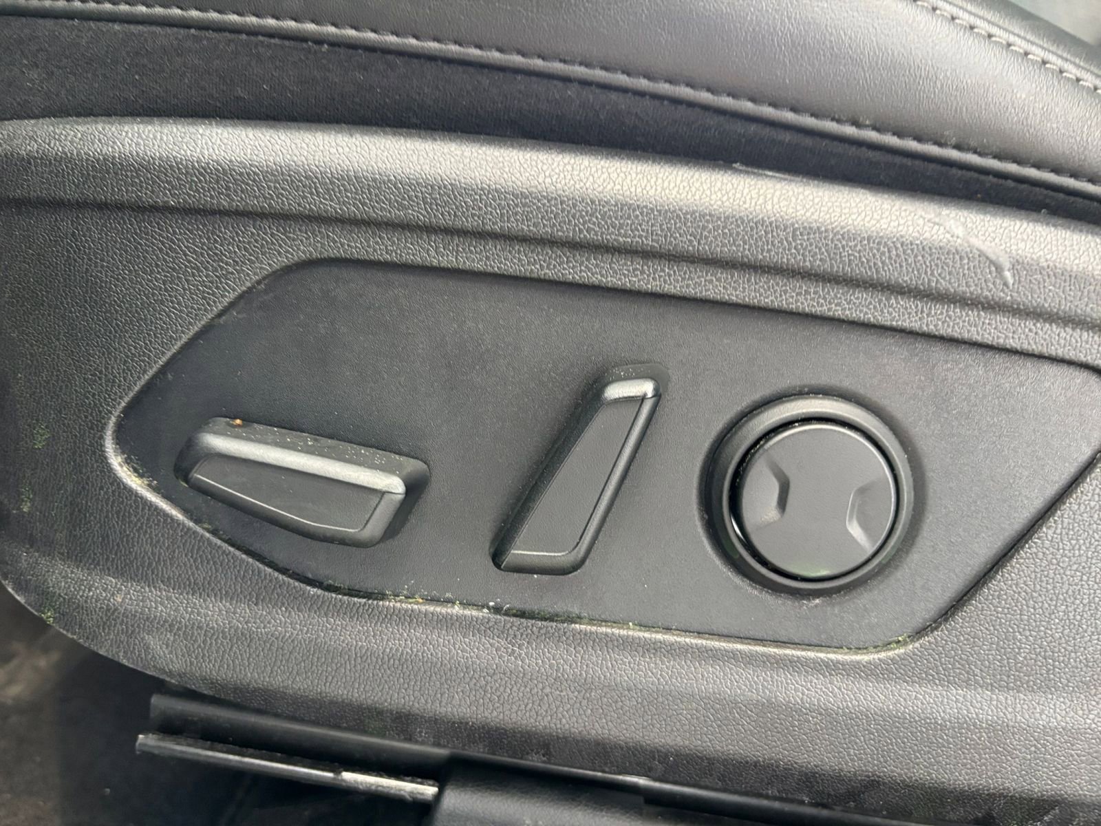 Used 2024 Kia Sorento S AWD/4WD image 22