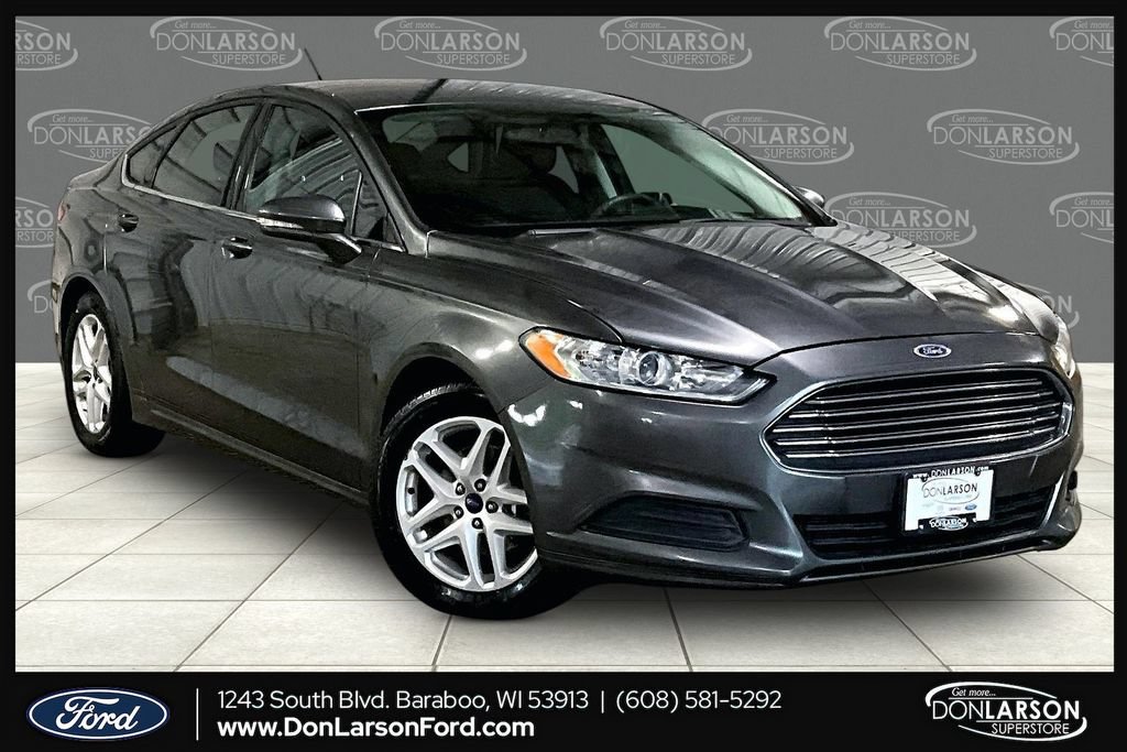 Used 2016 Ford Fusion SE FWD image 1