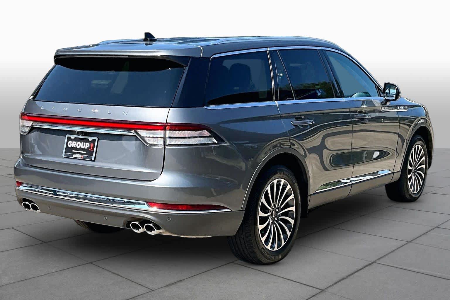 Used 2024 Lincoln Aviator Reserve AWD/4WD image 24