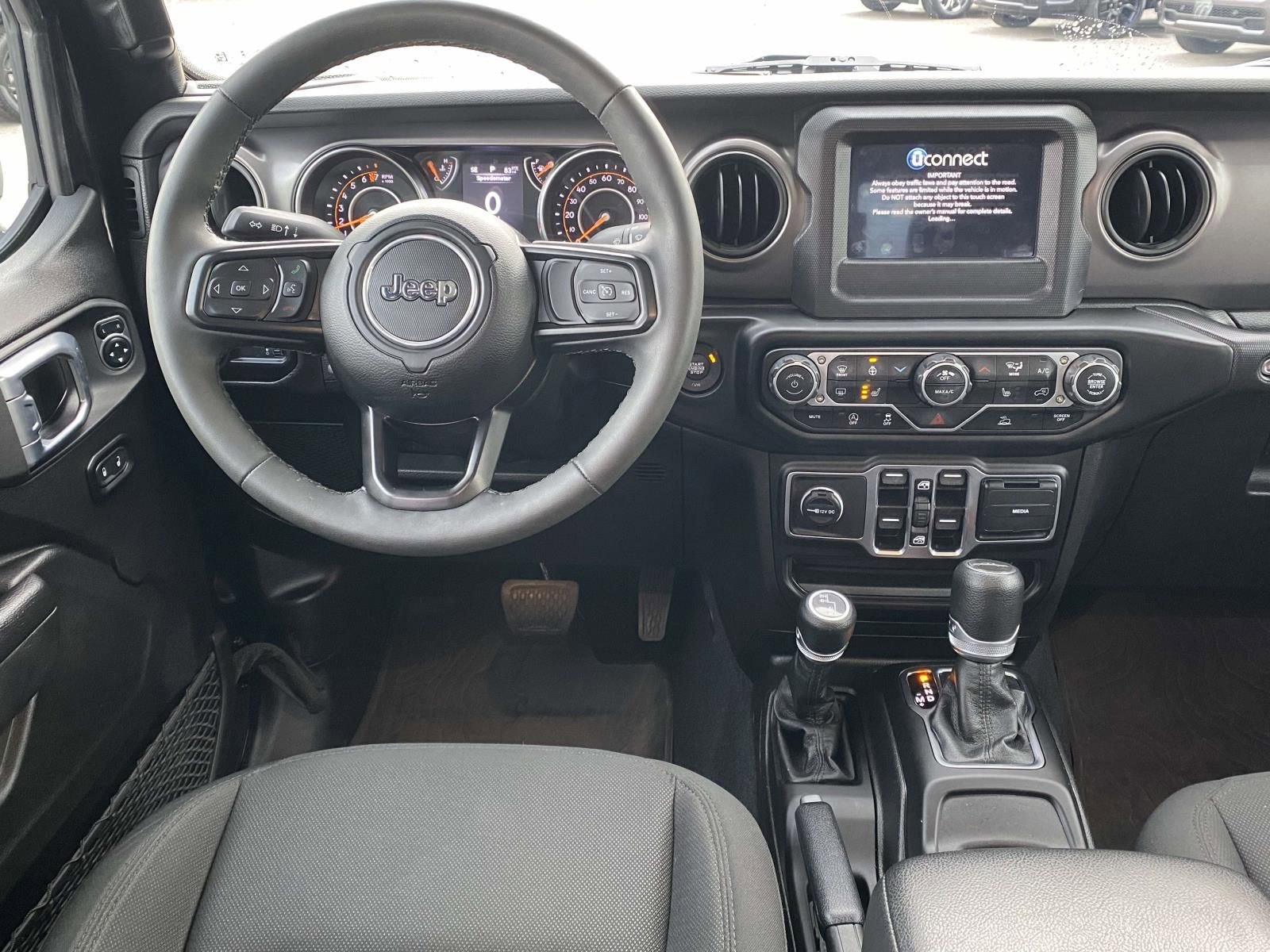 Used 2023 Jeep Gladiator Sport image 11