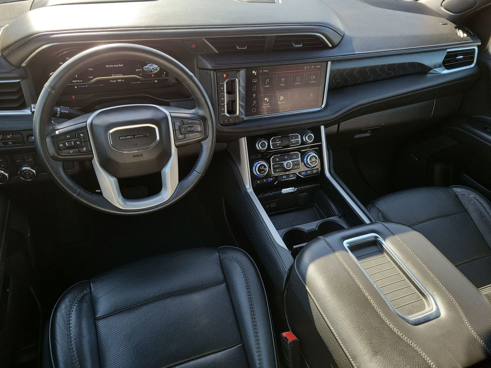 Used 2023 GMC Yukon XL Denali image 19