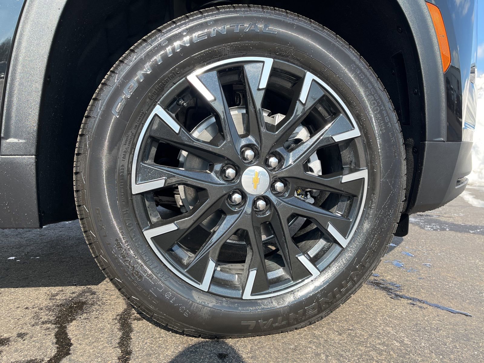 New 2026 Chevrolet Traverse LT w/ Sun and Wheel Package image 12