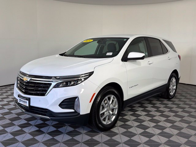 Used 2024 Chevrolet Equinox LT FWD image 2