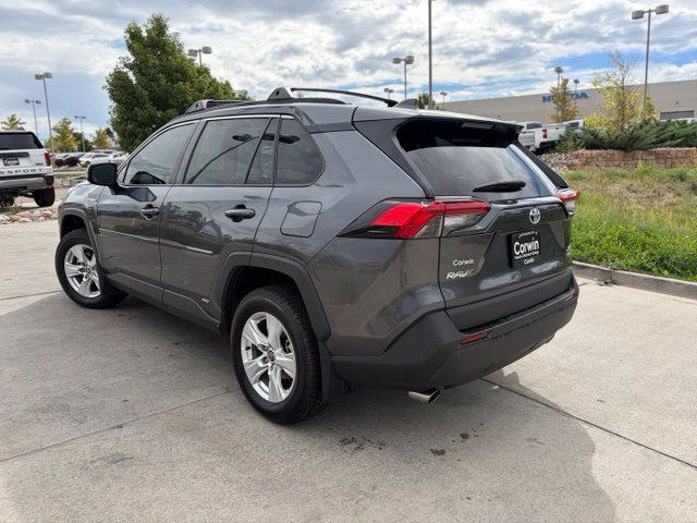 Used 2021 Toyota RAV4 XLE w/ Convenience Package AWD/4WD image 4