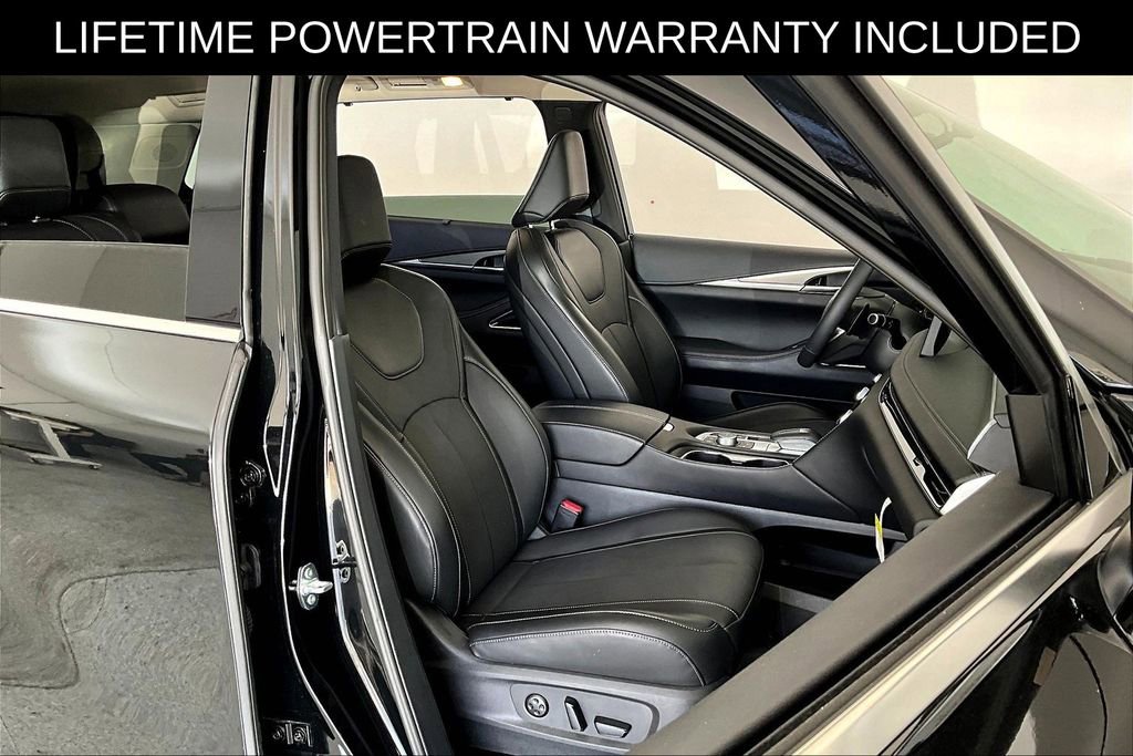 Certified 2026 INFINITI QX60 Luxe w/ Family Package FWD image 10