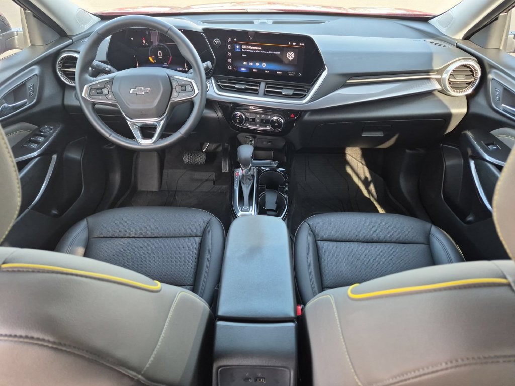 Used 2024 Chevrolet Trax ACTIV w/ Driver Confidence Package FWD image 18